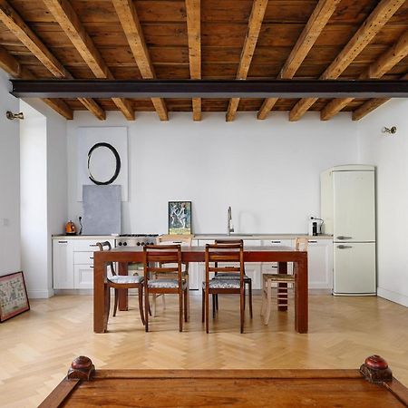 San Lorenzo - Pioppette Charme Apartment Milan Bagian luar foto